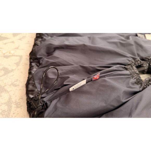 NWT Vuori Hudson Insulated Crop Vest Black Size Large Women Puffer Jacket New - Picture 5 of 6